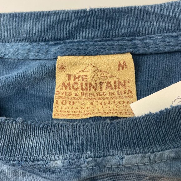 M Vintage Niagara Falls Canada Wolves Graphic T - Picture 4 of 5